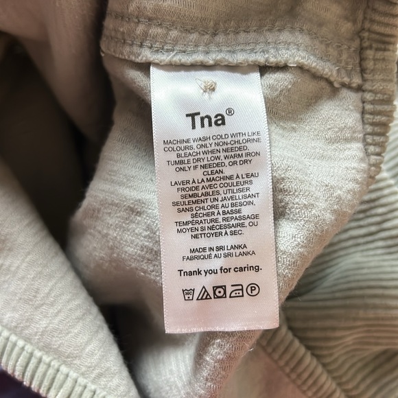 TNA Aritzia Corduroy Union Cropped Button Up Long Sleeve Blouse Dusky Green - Picture 14 of 15